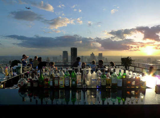 I ♥ the Moon Bar on the 62t... Vertigo - 13.08.10