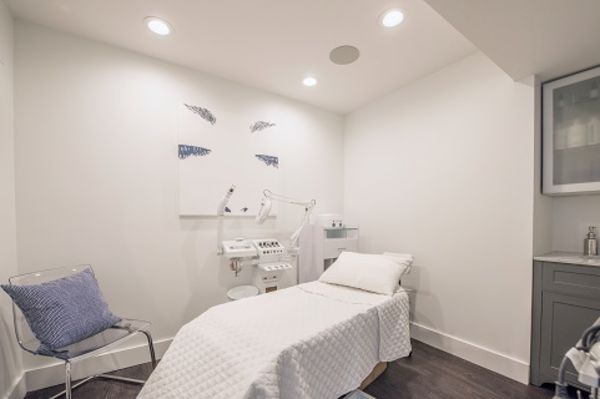 Hourglass Aesthetics & Salon