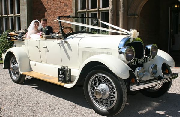 Wedding Cars Leamington Spa - 29.01.22