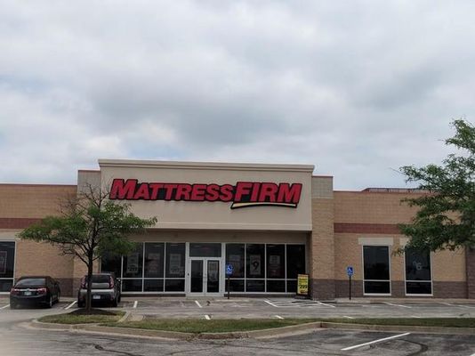 Mattress Firm Clearance Center 119th & Metcalf Avenue - 29.06.18