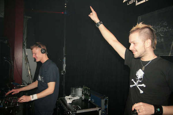 Sander van Doorn @ NASA (Re... NASA - 12.08.10