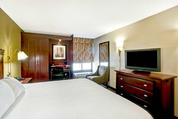 Hampton Inn College Station - 05.03.24