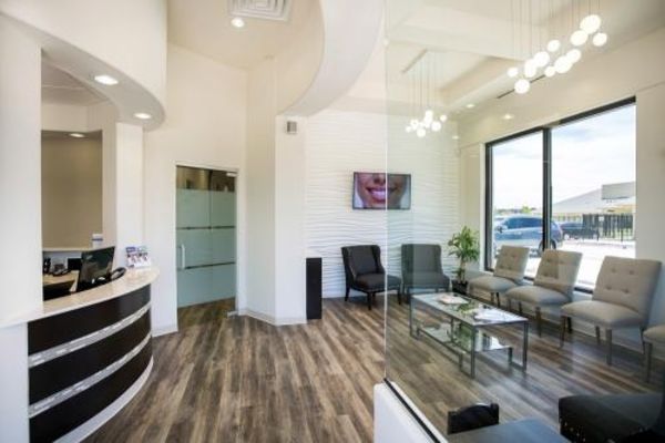 West Frisco Dental And Implants - 14.11.18